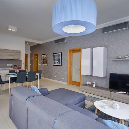 Luxury In Cambridge With Pool Apartament *