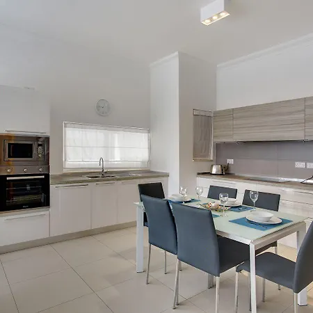 Luxury In Cambridge With Pool *